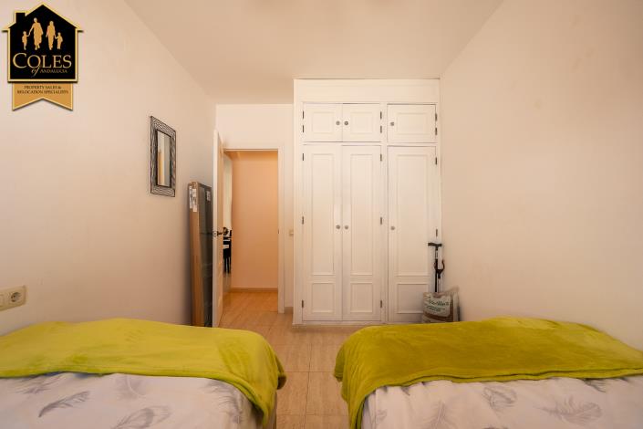 Image No.26-4 Bed Villa / Detached for sale