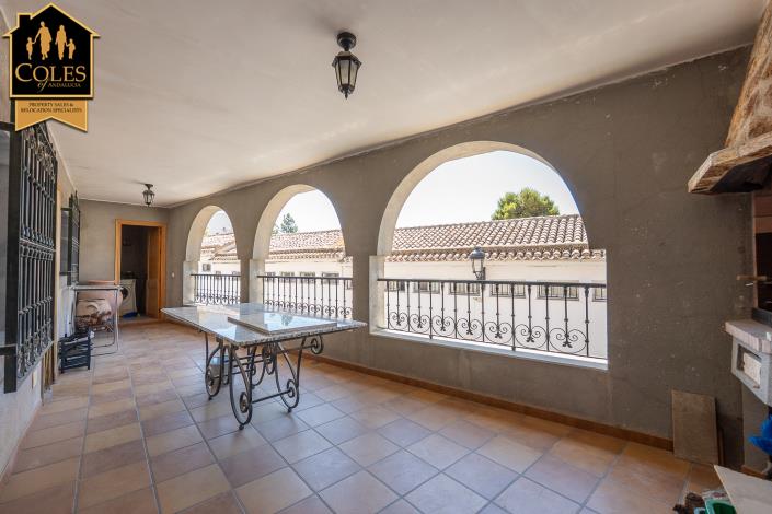 Image No.29-7 Bed Villa / Detached for sale