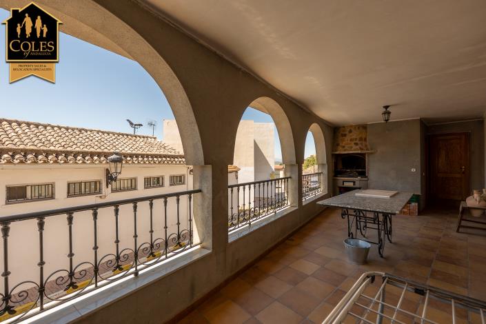 Image No.28-7 Bed Villa / Detached for sale