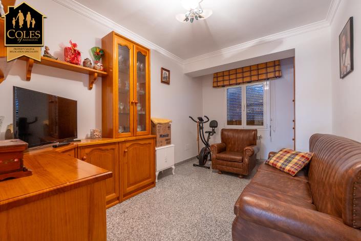 Image No.51-7 Bed Villa / Detached for sale