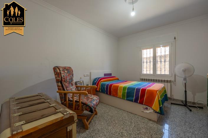 Image No.52-7 Bed Villa / Detached for sale