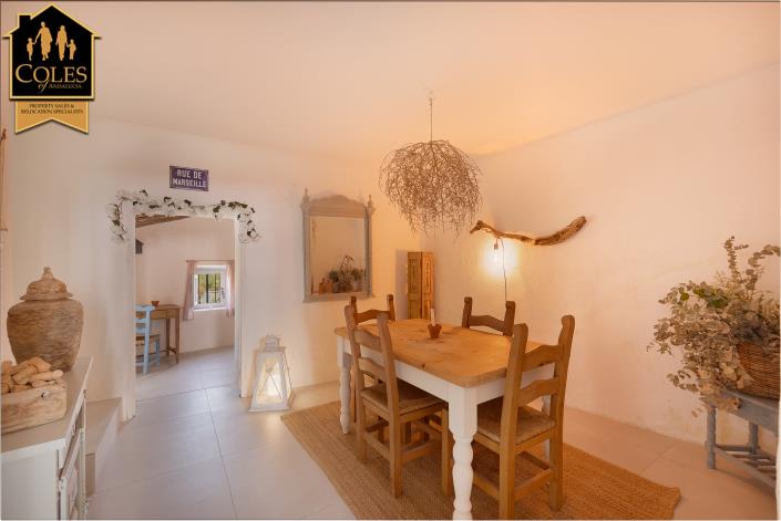 Image No.19-4 Bed Cortijo for sale