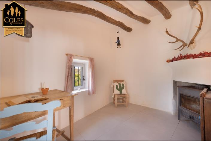 Image No.21-4 Bed Cortijo for sale
