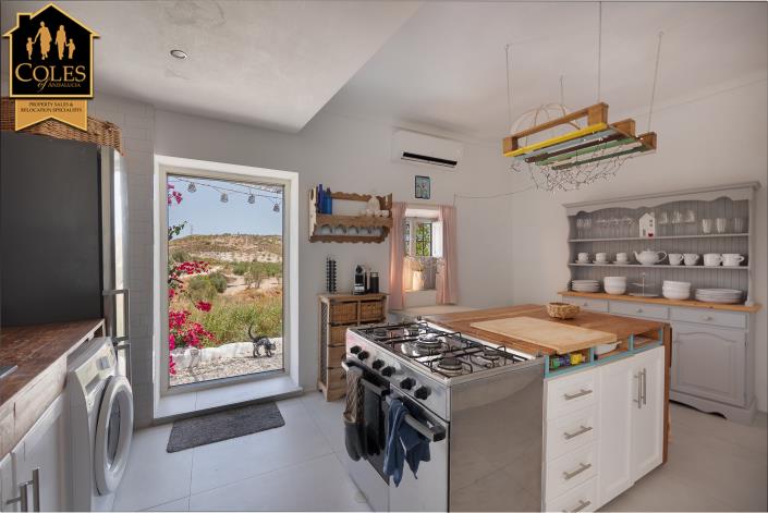 Image No.23-4 Bed Cortijo for sale