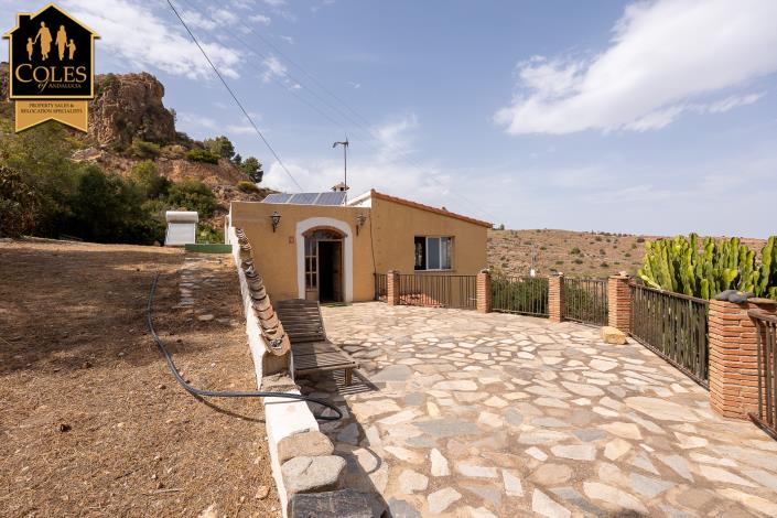 Image No.6-5 Bed Villa / Detached for sale