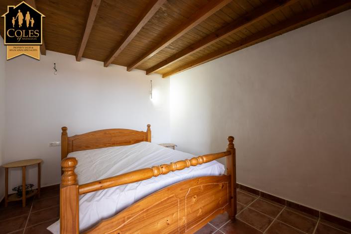 Image No.23-5 Bed Villa / Detached for sale
