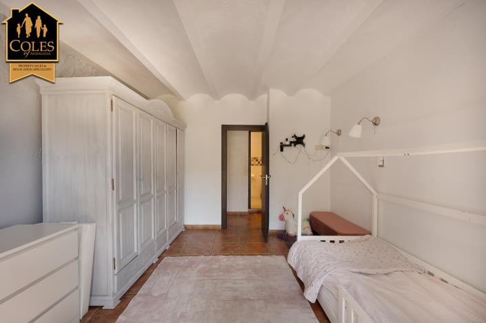 Image No.31-5 Bed Villa / Detached for sale