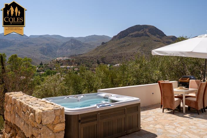 Image No.41-5 Bed Villa / Detached for sale