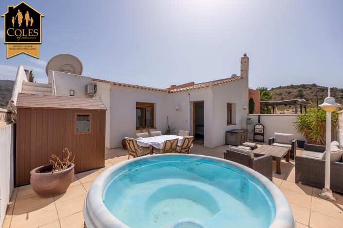 Image No.3-Villa / Détaché de 3 chambres à vendre à El Cortijo Grande