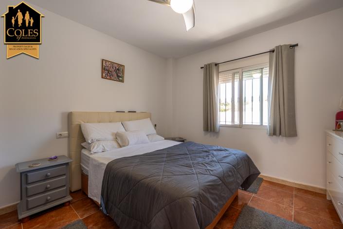 Image No.27-2 Bed Villa / Detached for sale