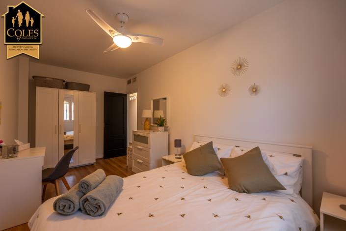 Image No.15-3 Bed Townhouse for sale