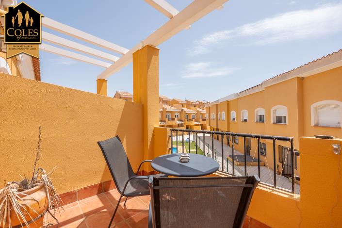 Image No.20-3 Bed Townhouse for sale