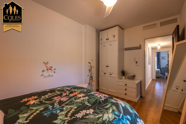 Image No.24-3 Bed Townhouse for sale