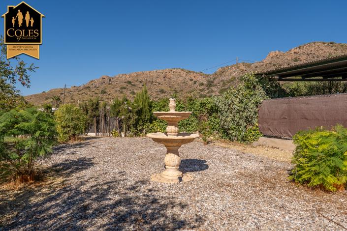 Image No.9-6 Bed Villa / Detached for sale