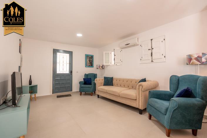 Image No.16-6 Bed Villa / Detached for sale