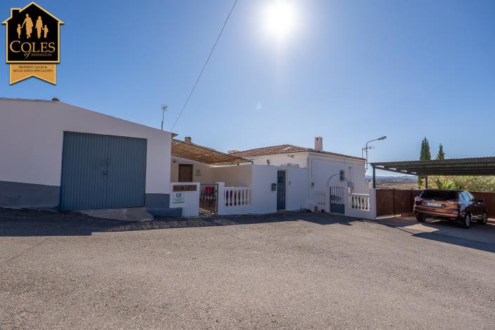 Image No.20-6 Bed Villa / Detached for sale