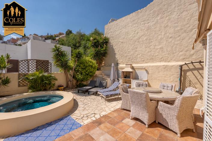 Image No.4-5 Bed Villa / Detached for sale