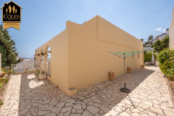 Image No.9-5 Bed Villa / Detached for sale