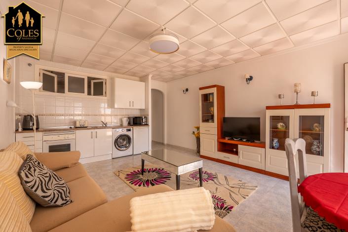 Image No.24-5 Bed Villa / Detached for sale