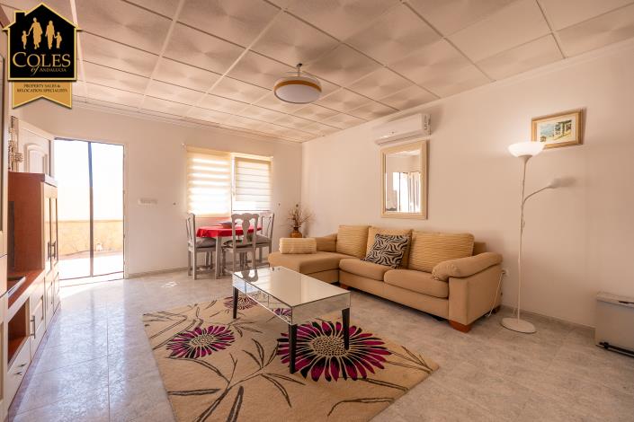 Image No.25-5 Bed Villa / Detached for sale