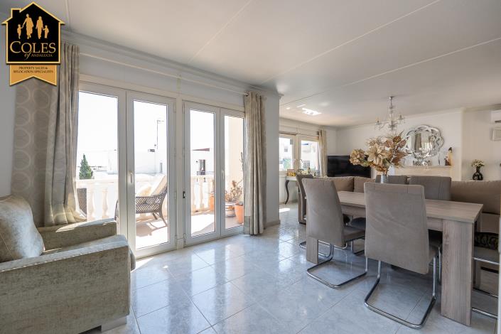 Image No.34-5 Bed Villa / Detached for sale
