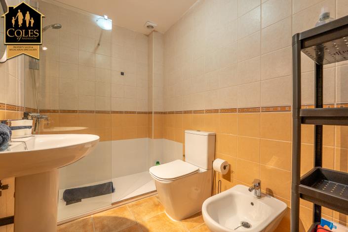 Image No.19-2 Bed Apartment for sale