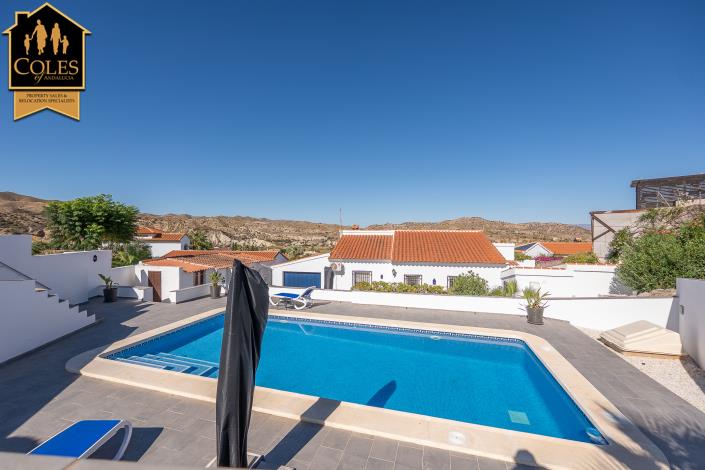 Image No.3-4 Bed Villa / Detached for sale