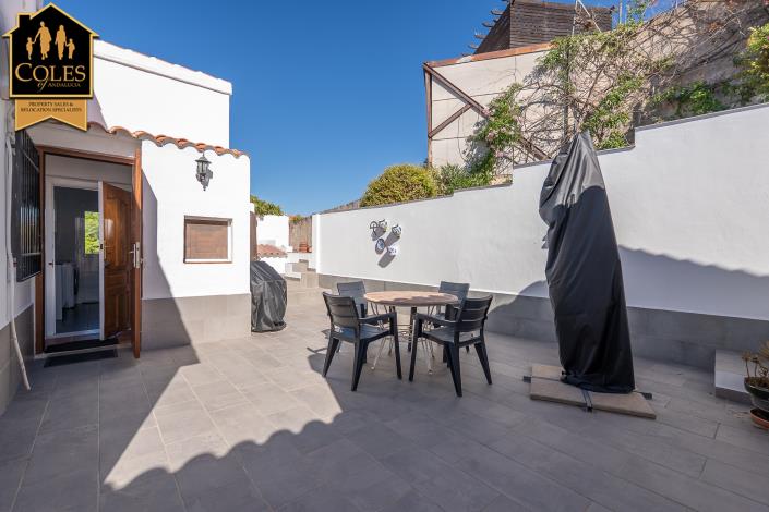 Image No.37-4 Bed Villa / Detached for sale