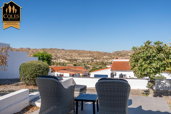 Image No.42-4 Bed Villa / Detached for sale