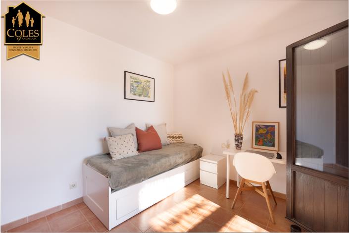Image No.19-3 Bed Apartment for sale