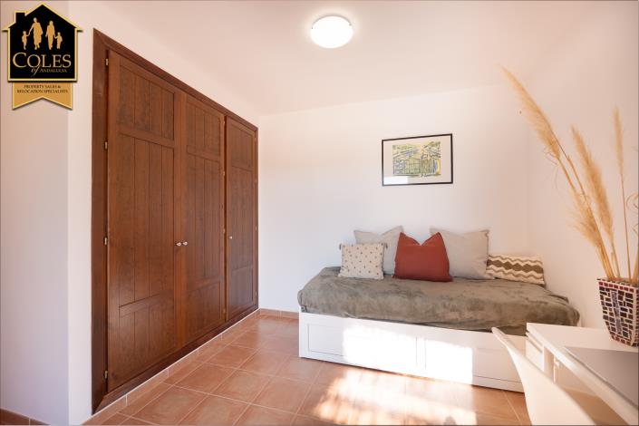 Image No.20-3 Bed Apartment for sale