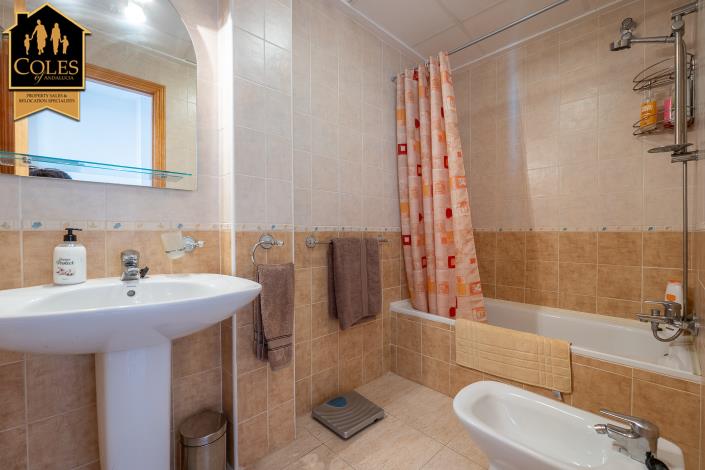Image No.17-2 Bed Apartment for sale