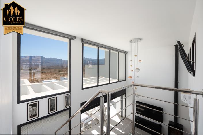 Image No.18-3 Bed Villa / Detached for sale