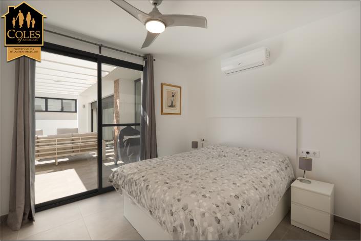 Image No.30-3 Bed Villa / Detached for sale