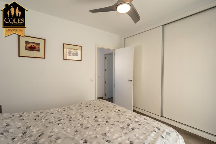 Image No.31-3 Bed Villa / Detached for sale