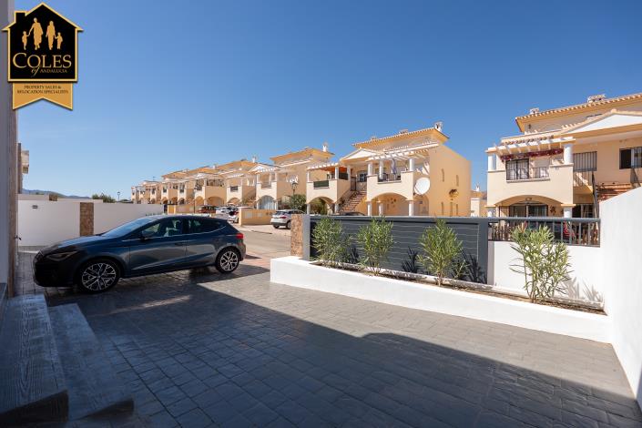 Image No.38-3 Bed Villa / Detached for sale