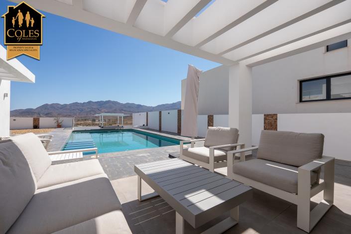 Image No.43-3 Bed Villa / Detached for sale