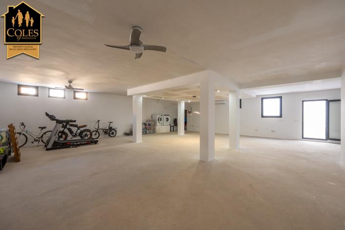 Image No.46-3 Bed Villa / Detached for sale
