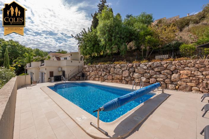 Image No.5-4 Bed Villa / Detached for sale