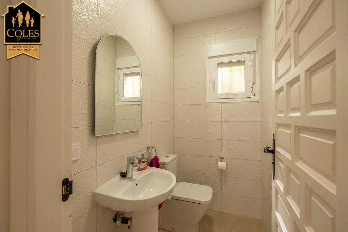 Image No.23-4 Bed Villa / Detached for sale