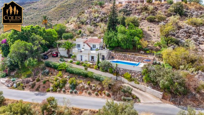 Image No.42-4 Bed Villa / Detached for sale