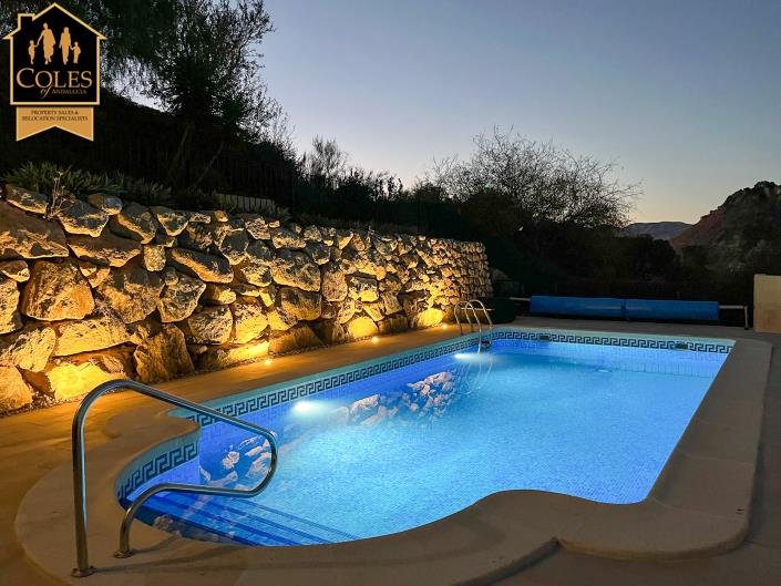 Image No.55-4 Bed Villa / Detached for sale