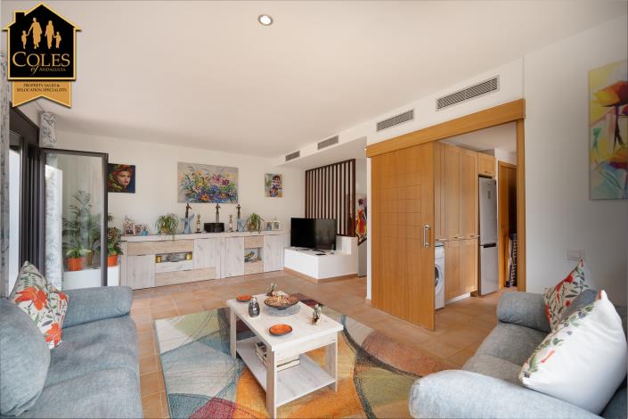 Image No.21-2 Bed Townhouse for sale