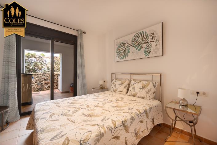 Image No.26-2 Bed Townhouse for sale