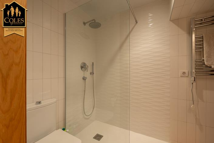 Image No.29-2 Bed Townhouse for sale