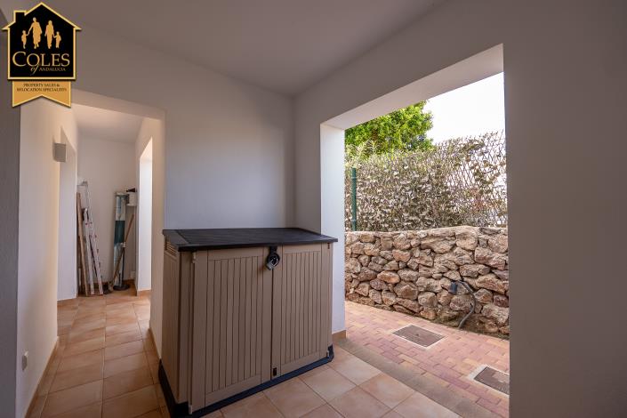 Image No.35-2 Bed Townhouse for sale