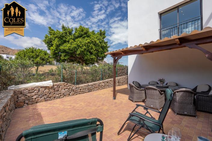 Image No.40-2 Bed Townhouse for sale