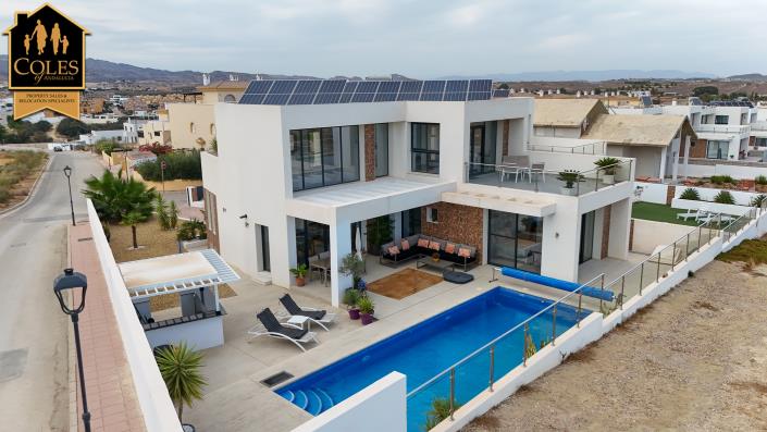 Image No.4-3 Bed Villa / Detached for sale