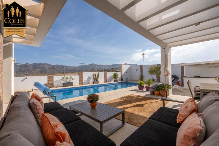 Image No.6-3 Bed Villa / Detached for sale