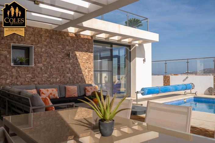Image No.8-3 Bed Villa / Detached for sale